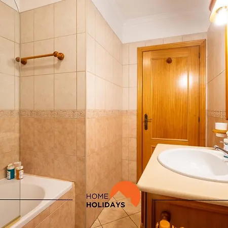 #091 Spacious & Cozy Flat Oldtown 5m Albufeira
